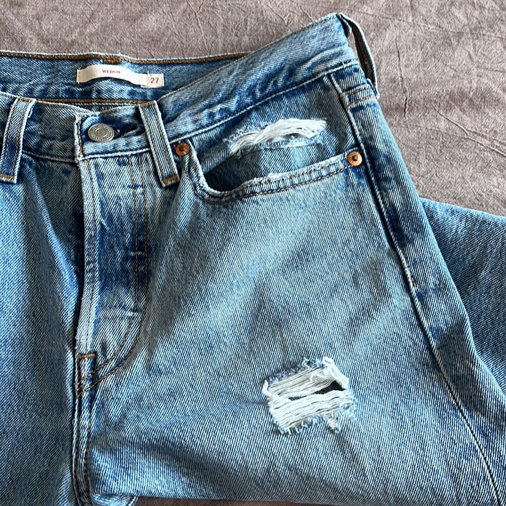 Levi’s Wedgie Icon Authentically Yours - image 5